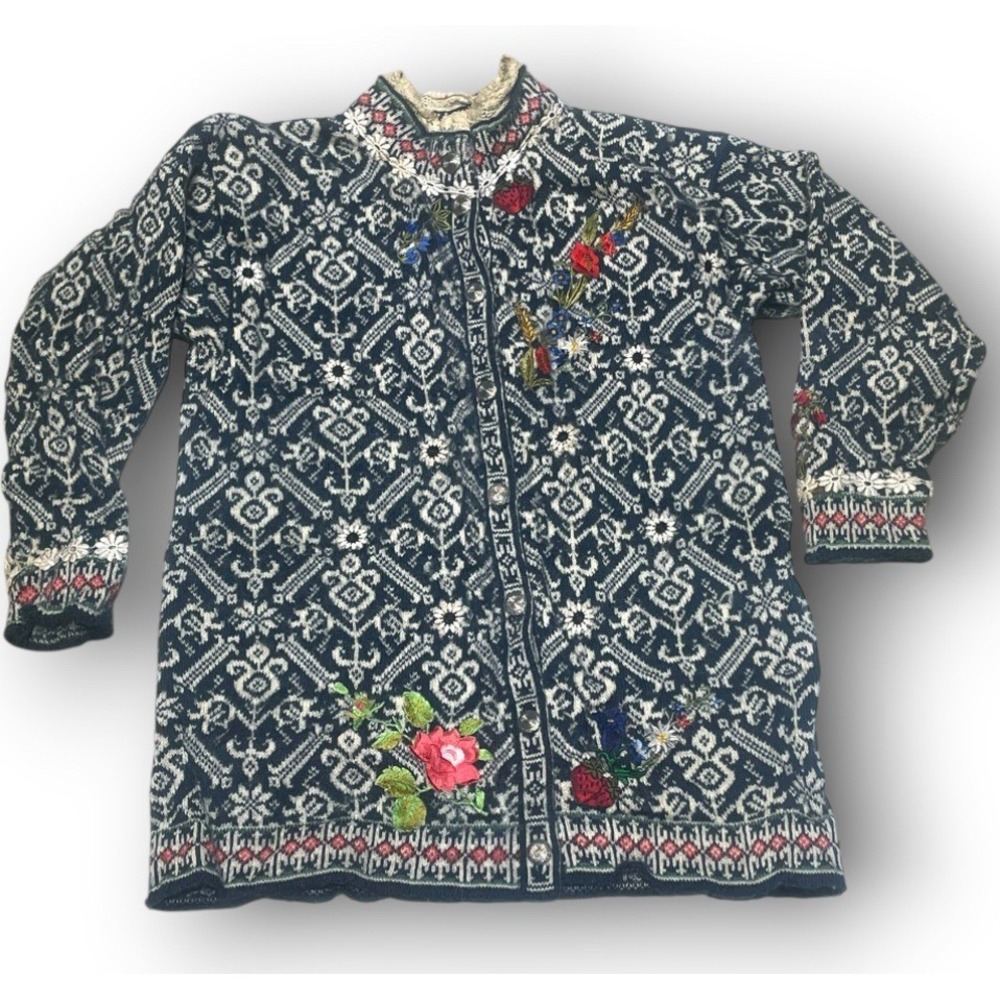 Rare Vintage Dale of Norway Embroidered Wool Cardigan | Cottagecore | Size S - Picture 1 of 11